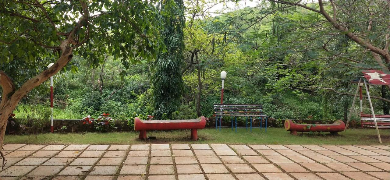 黄金度假村和农场 纳西克 外观 照片